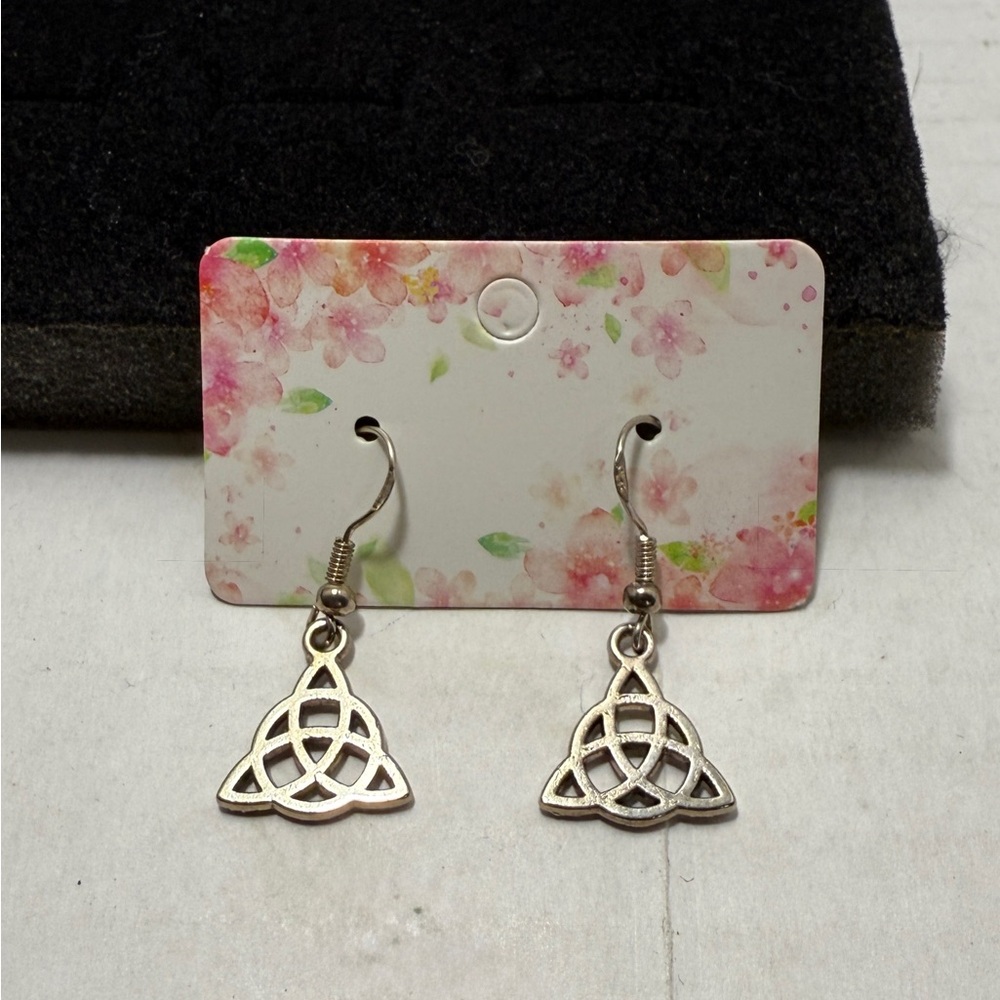 925 Sterling Silver Celtic Triquetra Dangle Earrings